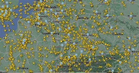 Flight Tracking | Track Flights Online | Live! - Flightright