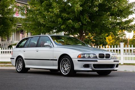 This 1999 BMW 540i Wagon Flaunts E39 M5 S62 V8 Muscle - autoevolution