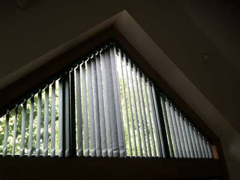 Blinds for windows, Curtains with blinds, Triangle window