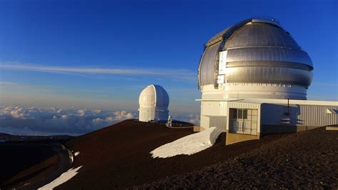 Observatory telescopes at Mauna Kea, Hawaii image - Free stock photo ...