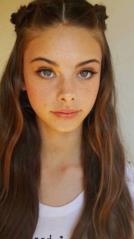 Meika woollard | Brown hair blue eyes, Brown hair and freckles, Light ...