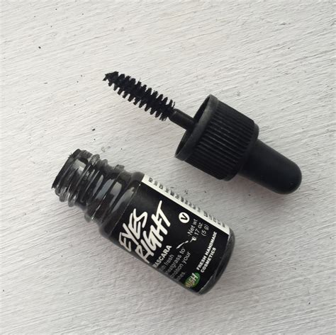 A Guide to Vegan Mascara - Chic Vegan