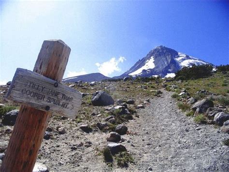 Hiking Mt. Hood - Cooper Spur Mountain Resort