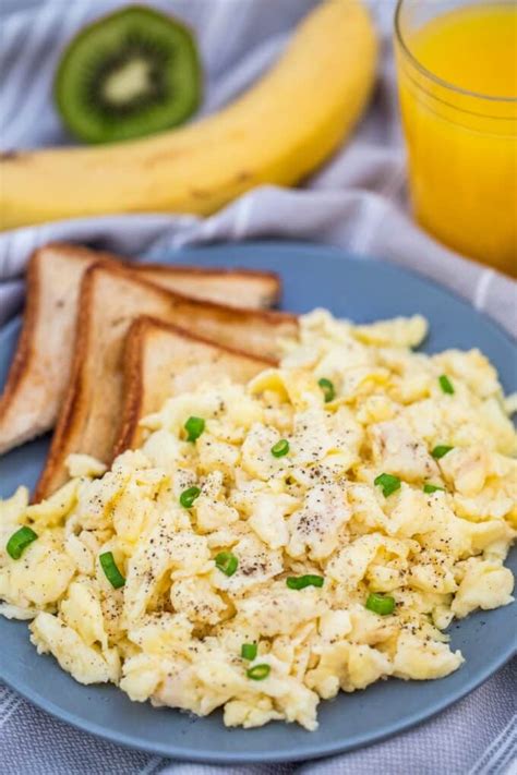 How To Make Scrambled Eggs Recipe [video] - S&SM