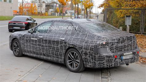 2023 BMW i7 spy shots: Next-gen 7-Series' electric version spotted