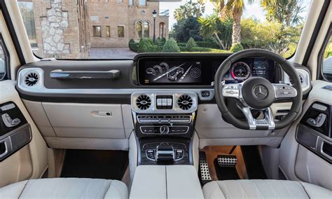 Mercedes-AMG G63 reviewed by Double Apex on local soil