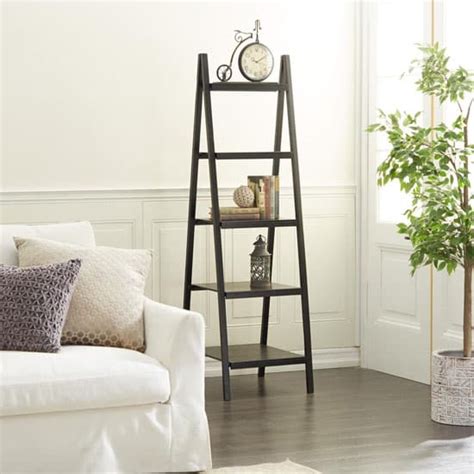 10 Ladder Décor Ideas That Make ‘Vintage’ Cool | Living Spaces