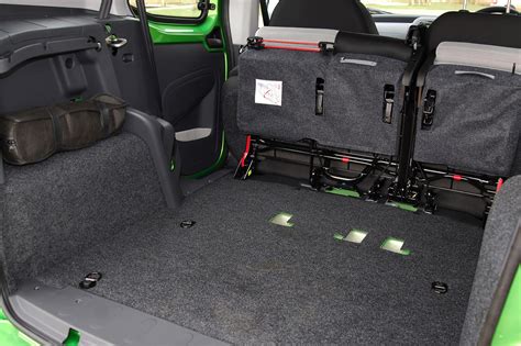 Fiat Qubo (2020) Practicality, Boot Space & Dimensions | Parkers