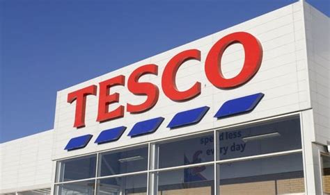 Tesco CONFIRMS 9,000 jobs AT RISK as restructure sees meat, fish, deli ...