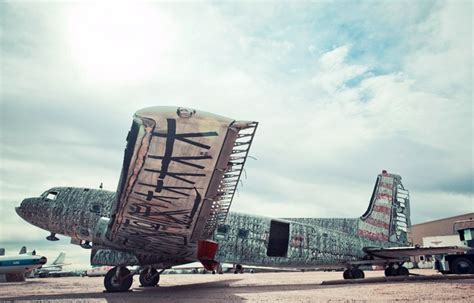 Audiopleasures: The Boneyard Project - Airplane Graffiti