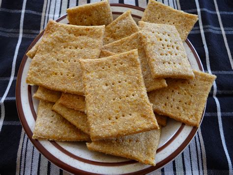 Healthy Cooking: Whole Wheat Crackers (easy!)