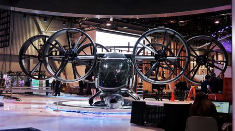 EXCLUSIVE: World's Largest Passenger Drone on Show at CES » EFTM