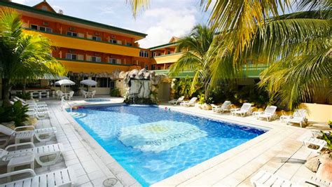 Hotel Petén Espléndido en Petén - Hoteles con piscina en Petén, Guatemala