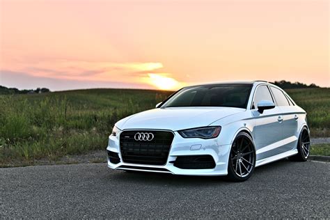 Audi A3 8V White TSW Bathurst Wheel | Wheel Front