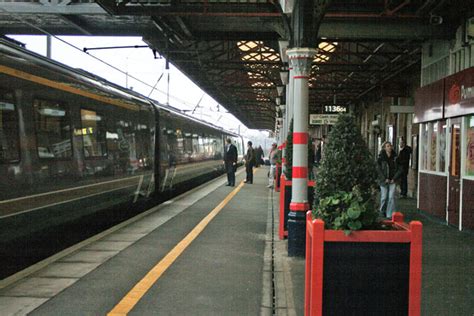 Grantham Station © Kate Jewell :: Geograph Britain and Ireland