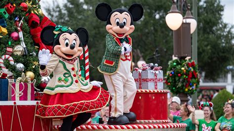 Watch 'Disney Parks Magical Christmas Day Parade' on ABC - ABC13 Houston