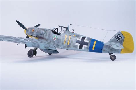 Bf 109 | Model airplanes, Model aircraft, Scale models