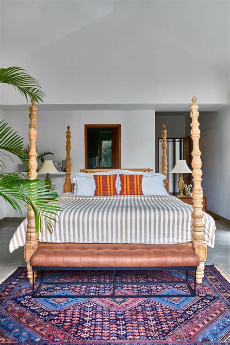 Explore this tropical home in Goa filled with artistic surprises ...