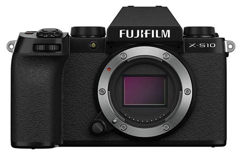 What lens to get for Fujifilm X-S10? | Travelfornoobs.com