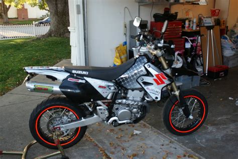 Does anyone know where to find these graphics for the drz400sm? : supermoto