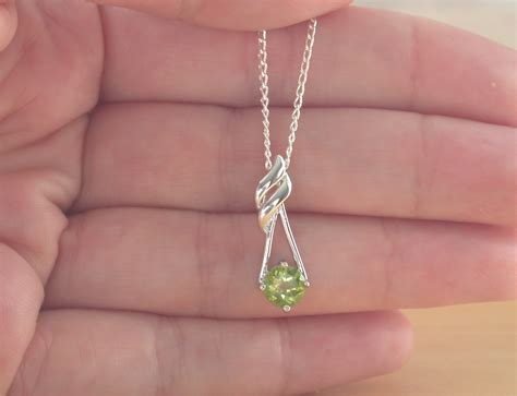 925 Peridot Pendant & 18 " Sterling Silver Chain/Peridot Necklace ...