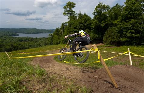 Beginners guide to downhill mountain biking - Canadian Cycling Magazine