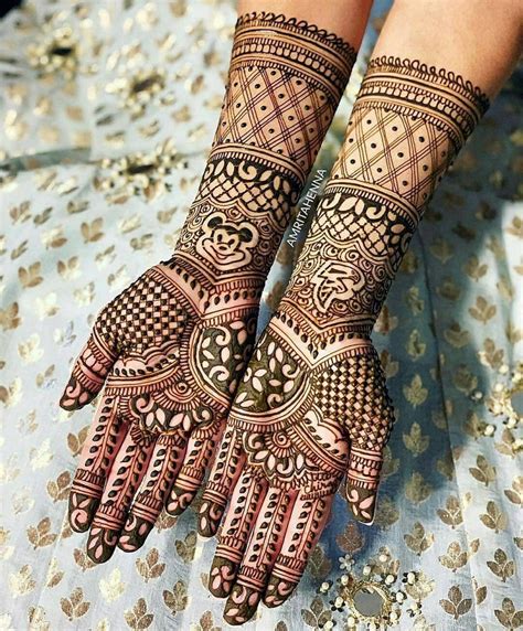 Top Bridal Mehndi Designs for Full Hands This Season