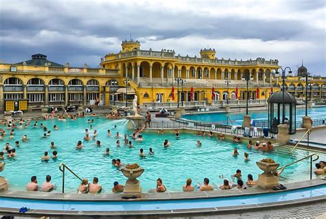 What Are the Best Thermal Baths in Budapest Hungary?