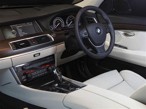 carinteriors | Bmw 535i, Car interior, Turismo