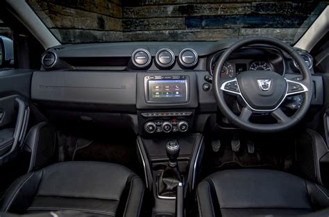 Dacia Duster Comfort SCe 115 4x2 2018 review | Autocar