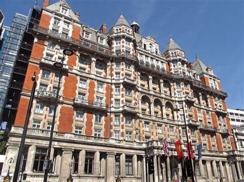 File:Mandarin Oriental Hyde Park Hotel - Knightsbridge, London ...