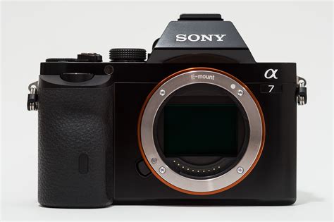 File:Sony Alpha ILCE-7 (A7) full-frame camera no body cap.jpg ...