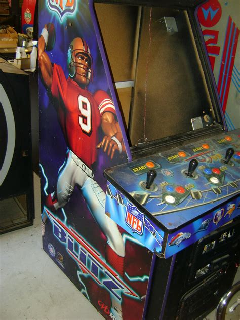 Blitz arcade machine