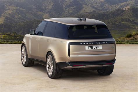 2023 Range Rover SUV | Uncrate