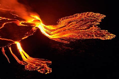 Lava Lakes: The Exposed Guts of Volcanoes | Amusing Planet