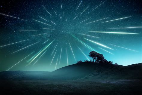 Draconid Meteor Shower 2022: What You Need to Know about Unusual Light ...