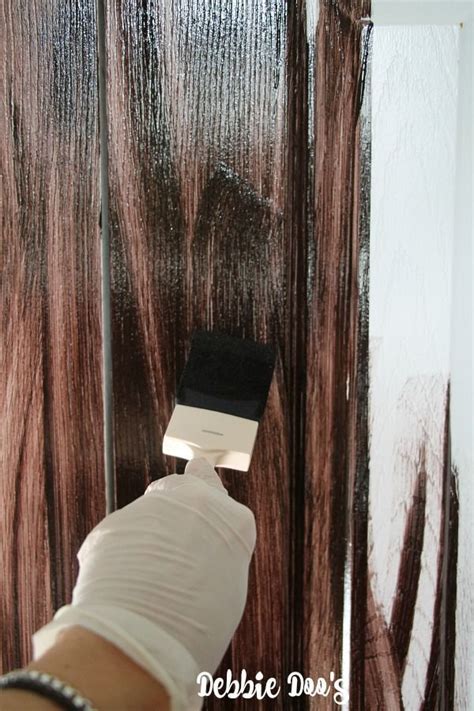 How to paint a plain white door to look like wood - Debbiedoos ...