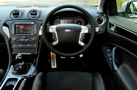 Ford Mondeo 2007-2014 interior | Autocar