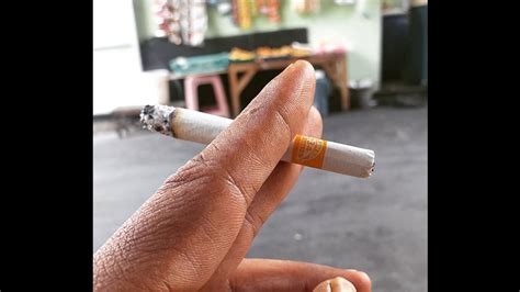 Mengenal Rokok Kretek, Sigaret Asli Indonesia | Tobakonis