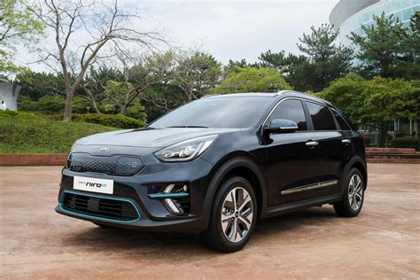 Kia Reveals Images Of All-Electric Niro