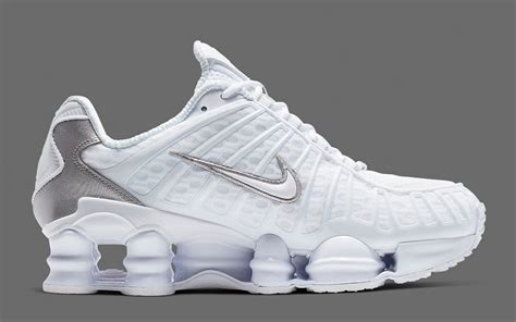 The Nike Shox Total Arrives in (Almost) All-White | HOUSE OF HEAT