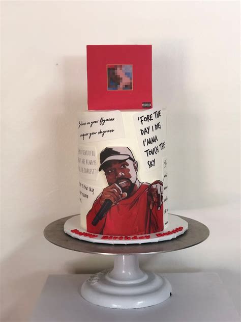 √ Kanye West Birthday Hat / 40 Of The Best Kanye West Looks In Honor Of ...