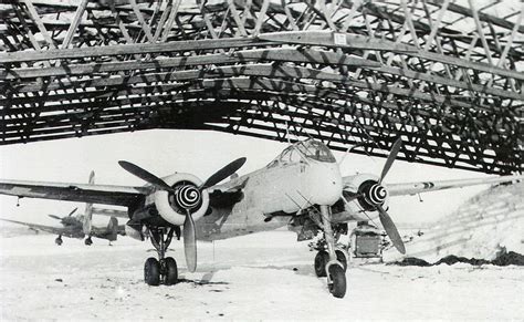 Heinkel-He-219A-1_NJG1-with-FuG-220d-radar-Munster-Handorf-1944-45-01 ...