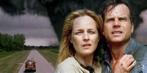 Is Twister A True Story? How Accurate The Movie Is To Real Storm Chasing