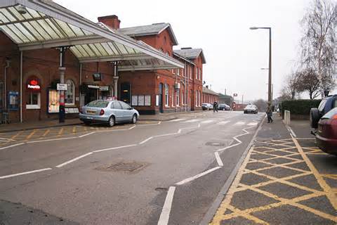 Grantham Station © Kate Jewell cc-by-sa/2.0 :: Geograph Britain and Ireland