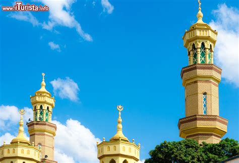 Quattro minareti a Lilongwe, capitale del Malawi. ... | Foto Lilongwe