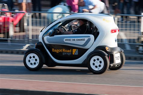 File:Renault Twizy electric car.jpg