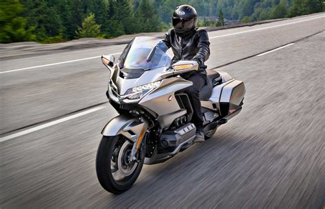 Top 10 BEST Touring Motorcycles of 2020 | Visordown