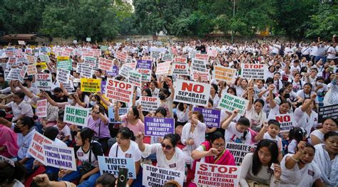 Manipur violence: Meiteis protest at Jantar Mantar, say not against all ...