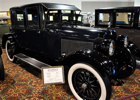 cars from the 1920's at the Nethercutt Museum, Lincoln, Minerva, Kissel ...